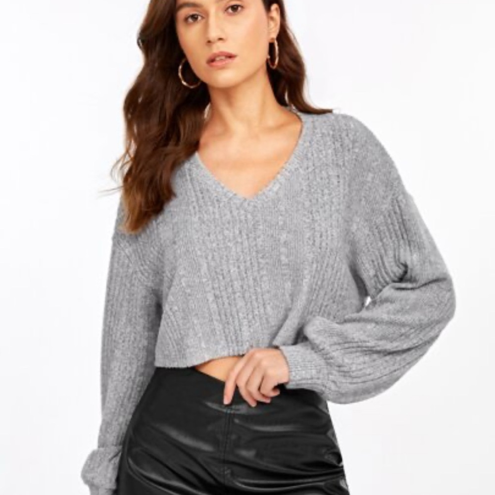 DAZY Gray V-Neck Cable Knit Sweater with Balloon Sleeves